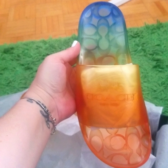 Brand new Coach rainbow slides - Picture 5 of 8
